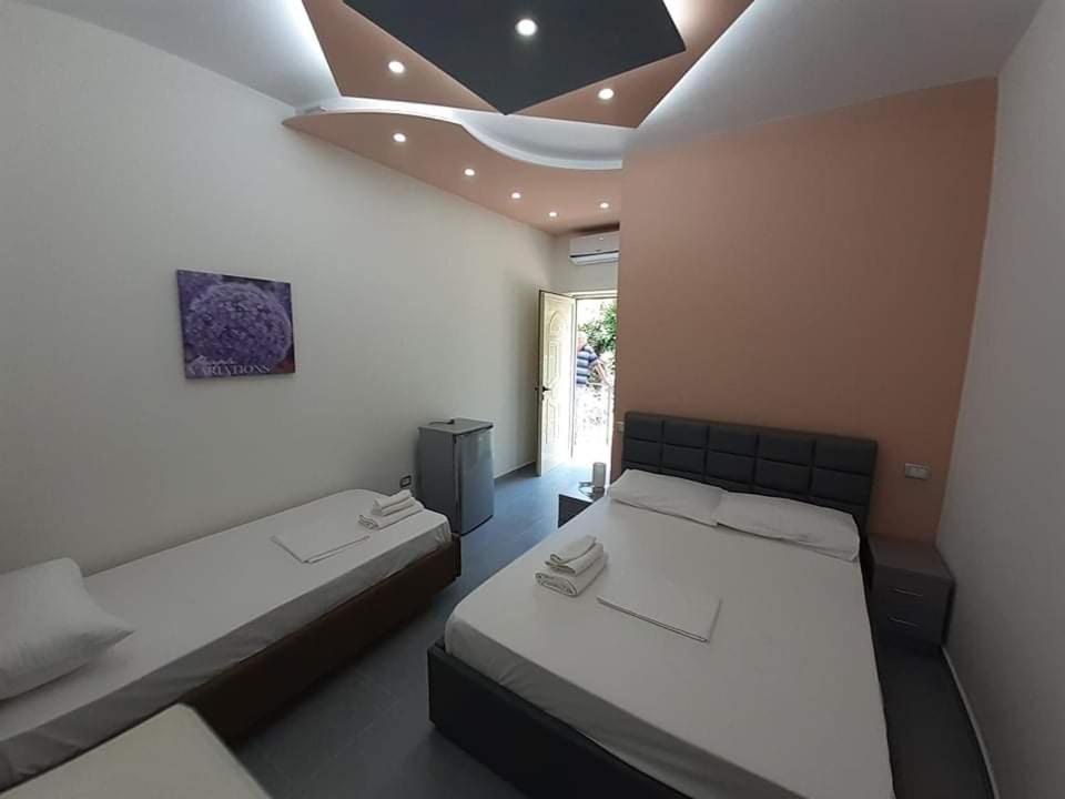 DhërmiBluflest住宿加早餐旅馆 外观 照片