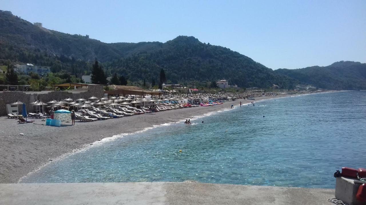 DhërmiBluflest住宿加早餐旅馆 外观 照片